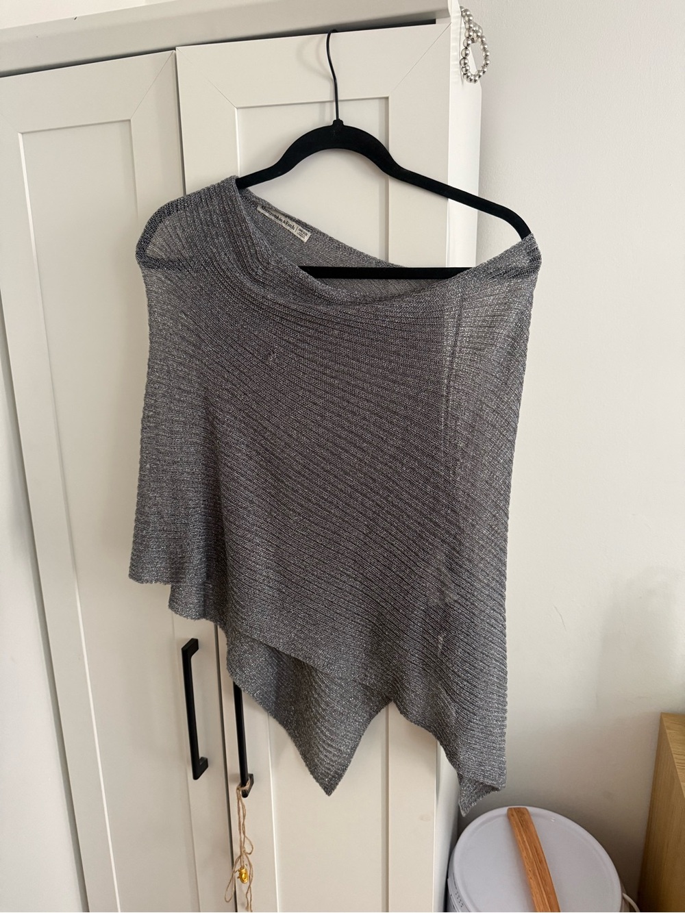 Abercrombie & Fitch Silver Gray Asymmetric Sheer Poncho